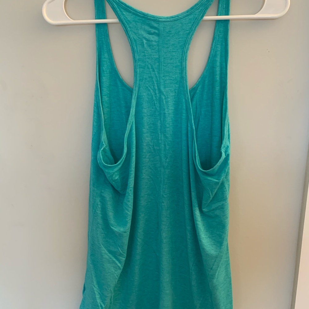 NWOT Workout Top - Picture 3 of 4